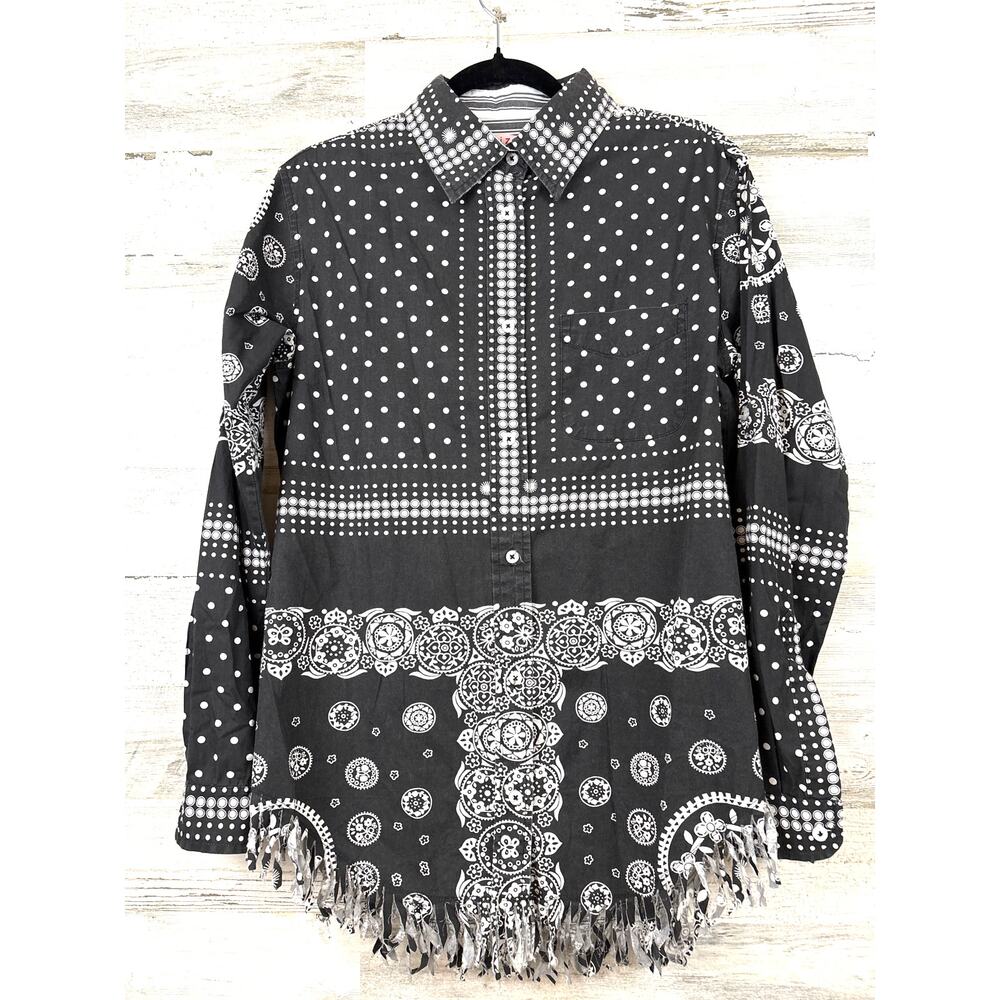 Tizzie Womens M Black White Dizzie Lizzie Bandana Cape Cod Button Up Shirt
